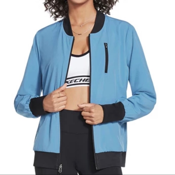 Skechers Women's Midnight Leopard Reversible Bomber Jacket - Picture 3 of 4